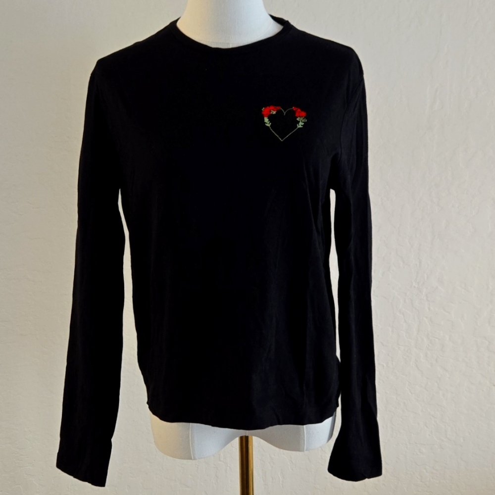 Black shirt